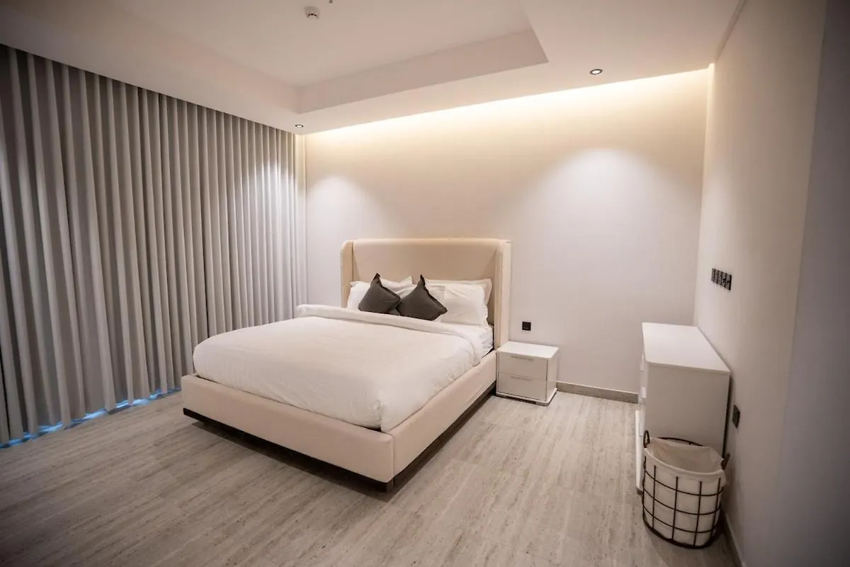 LP99-8 Luxury 2BR Apartment in Al Murooj 리야드
